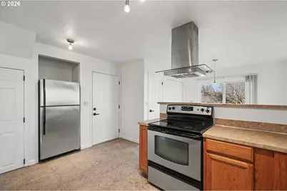 88081 9th St, Veneta, OR 97487 - Photo 11