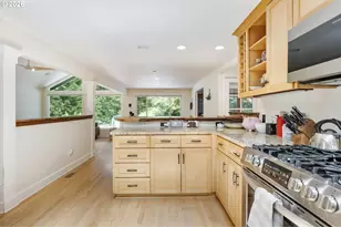 4500 W Burnside Rd, Portland, OR 97210 - Photo 7