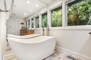 4500 W Burnside Rd, Portland, OR 97210 - Photo 23