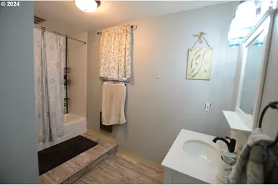 60645 NW Cochran Rd, Timber, OR 97144 - Photo 7