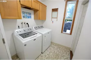 60645 NW Cochran Rd, Timber, OR 97144 - Photo 9