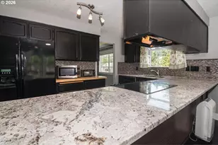 1380 SE Evans Ave, Troutdale, OR 97060 - Photo 13