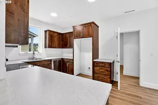 6236 NE 43rd St, Vancouver, WA 98660 - Photo 13