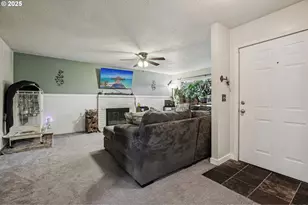 3734 NE 109th Ave, Portland, OR 97220 - Photo 9