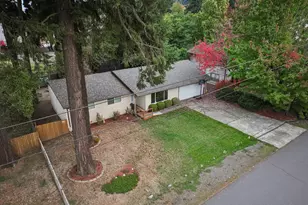 3734 NE 109th Ave, Portland, OR 97220 - Photo 37