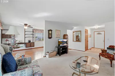2000 King Way, Woodburn, OR 97071 - Photo 9