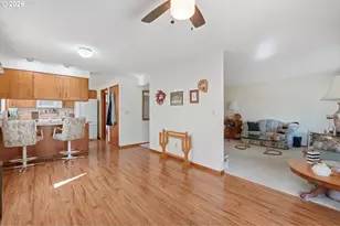 2000 King Way, Woodburn, OR 97071 - Photo 15