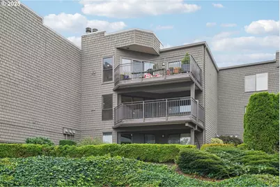 5620 S Riverside Ln, Portland, OR 97239 - Photo 39