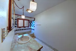 42996 Valley Creek Ln, Astoria, OR 97103 - Photo 19