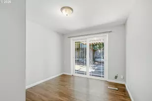 2415 SE 84th Ave, Portland, OR 97216 - Photo 13
