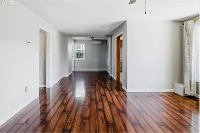 2415 SE 84th Ave, Portland, OR 97216 - Photo 3