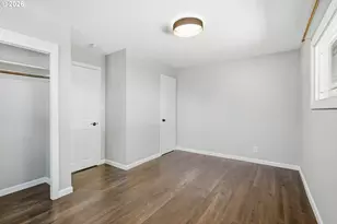 2415 SE 84th Ave, Portland, OR 97216 - Photo 9