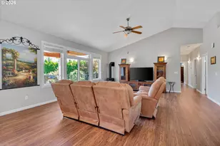 14323 S Graves Rd, Mulino, OR 97042 - Photo 5