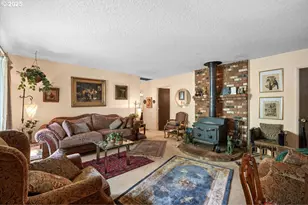 3387 Wild River Dr, Roseburg, OR 97470 - Photo 9