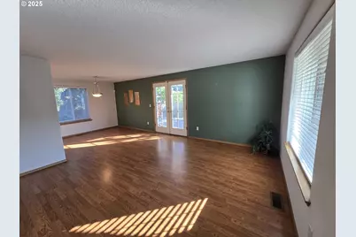 14154 SE Bush St, Portland, OR 97236 - Photo 7