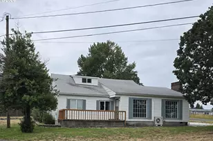 920 Lemont St, Saint Helens, OR 97051 - Photo 1