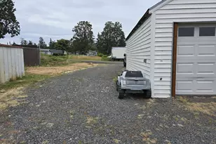 920 Lemont St, Saint Helens, OR 97051 - Photo 33