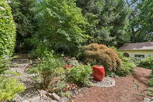 1766 SW Greenway Cir, West Linn, OR 97068 - Photo 33