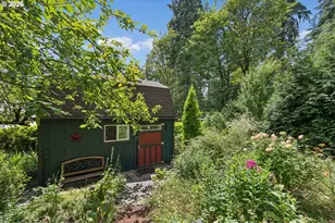 1766 SW Greenway Cir, West Linn, OR 97068 - Photo 27