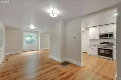 1827 SE Oak St, Portland, OR 97214 - Photo 17