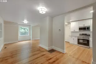 1827 SE Oak St, Portland, OR 97214 - Photo 17