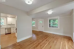 1827 SE Oak St, Portland, OR 97214 - Photo 9