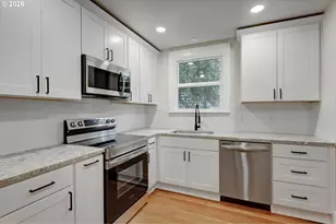 1827 SE Oak St, Portland, OR 97214 - Photo 11