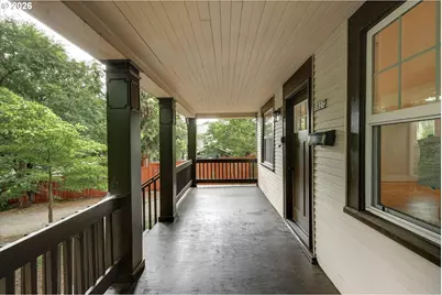 1827 SE Oak St, Portland, OR 97214 - Photo 5
