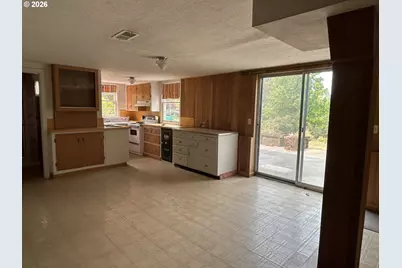 3353 SW Dolph Ct, Portland, OR 97219 - Photo 15