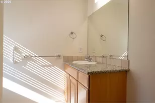 556 N View Dr, Winchester, OR 97495 - Photo 33