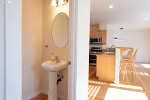 556 N View Dr, Winchester, OR 97495 - Photo 13