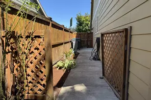 2640 NE Cole Ave, McMinnville, OR 97128 - Photo 9