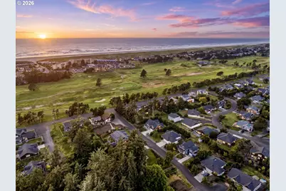 704 10th St, Gearhart, OR 97138 - Photo 47