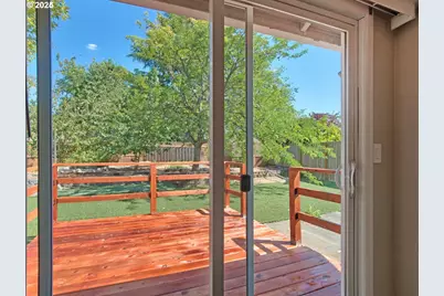 3890 NW 172nd Pl, Beaverton, OR 97006 - Photo 21