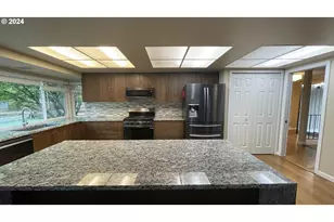 3890 NW 172nd Pl, Beaverton, OR 97006 - Photo 13