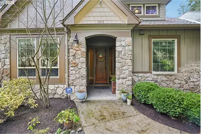 15915 Waluga Dr, Lake Oswego, OR 97035 - Photo 5