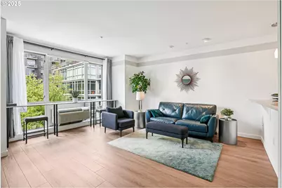 1125 NW 9th Ave #427, Portland, OR 97209 - Photo 5