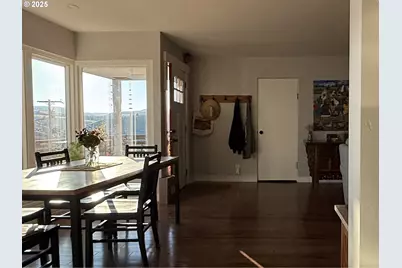 201 4th St, Maupin, OR 97037 - Photo 5