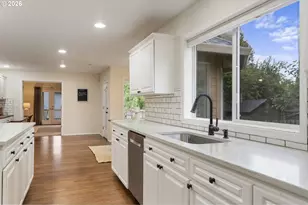 1727 NW 30th Cir, Camas, WA 98607 - Photo 9