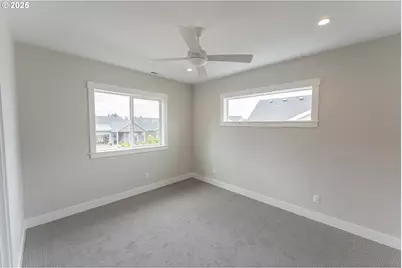 1918 S Holly St, Canby, OR 97013 - Photo 29