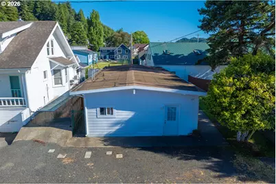160 Spring St, Gardiner, OR 97441 - Photo 7