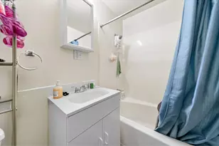 160 Spring St, Gardiner, OR 97441 - Photo 15
