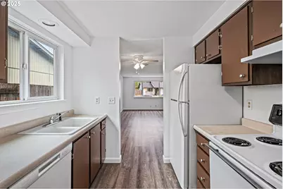 4883 Elderberry Loop, Springfield, OR 97478 - Photo 13