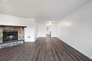 4883 Elderberry Loop, Springfield, OR 97478 - Photo 9