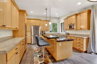 10147 NW Skyline Heights Dr, Portland, OR 97229 - Photo 13