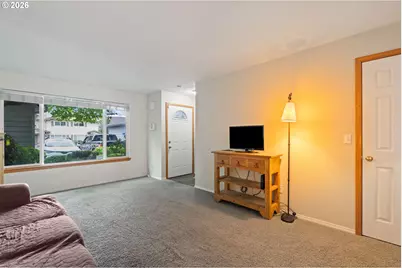 697 32nd St, Washougal, WA 98671 - Photo 5