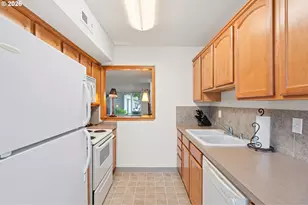 697 32nd St, Washougal, WA 98671 - Photo 11