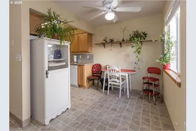 697 32nd St, Washougal, WA 98671 - Photo 9