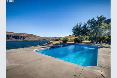 8919 Hwy 14, Wishram, WA 98673 - Photo 9