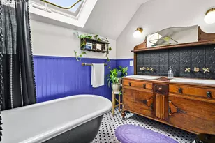 409 N 8th St, Cottage Grove, OR 97424 - Photo 29